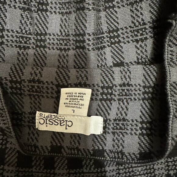 Classic Concepts Plaid Knit skirt - Picture 8 of 8